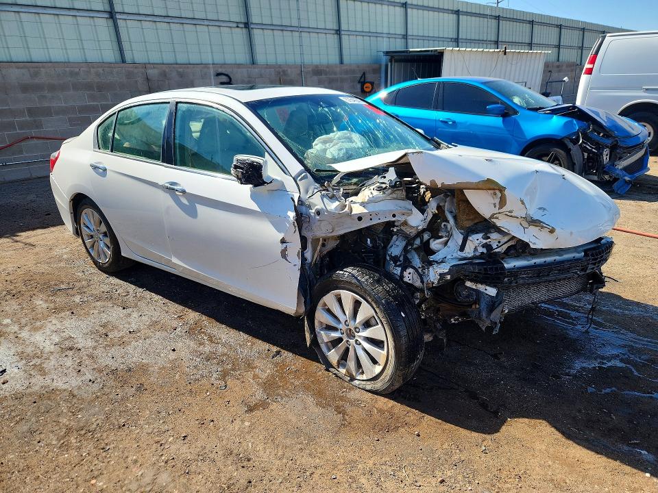 Photo 4 from auction – 2015 HONDA ACCORD with VIN 1HGCR2F81FA245776