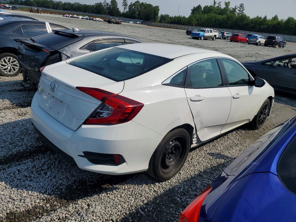 Photo 3 from auction – 2018 HONDA CIVIC with VIN 2HGFC2F50JH586729