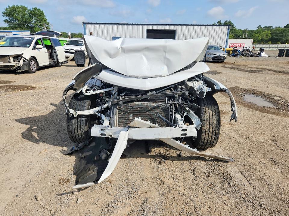 Photo 5 from auction – 2018 CHEVROLET CAMARO with VIN 1G1FB1RX6J0190911