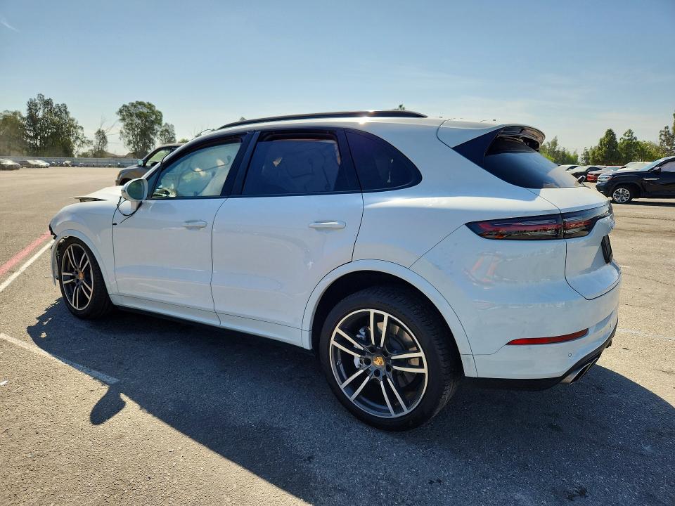 Photo 2 from auction – 2019 PORSCHE CAYENNE with VIN WP1AF2AY7KDA80507