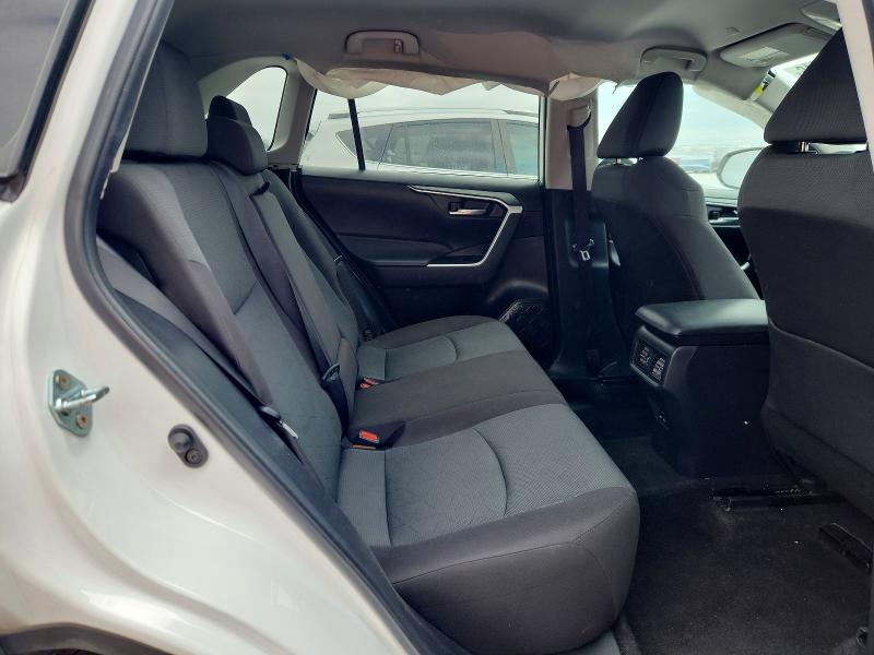 Photo 11 from auction – 2024 TOYOTA RAV4 with VIN 2T3P1RFV2RW454181