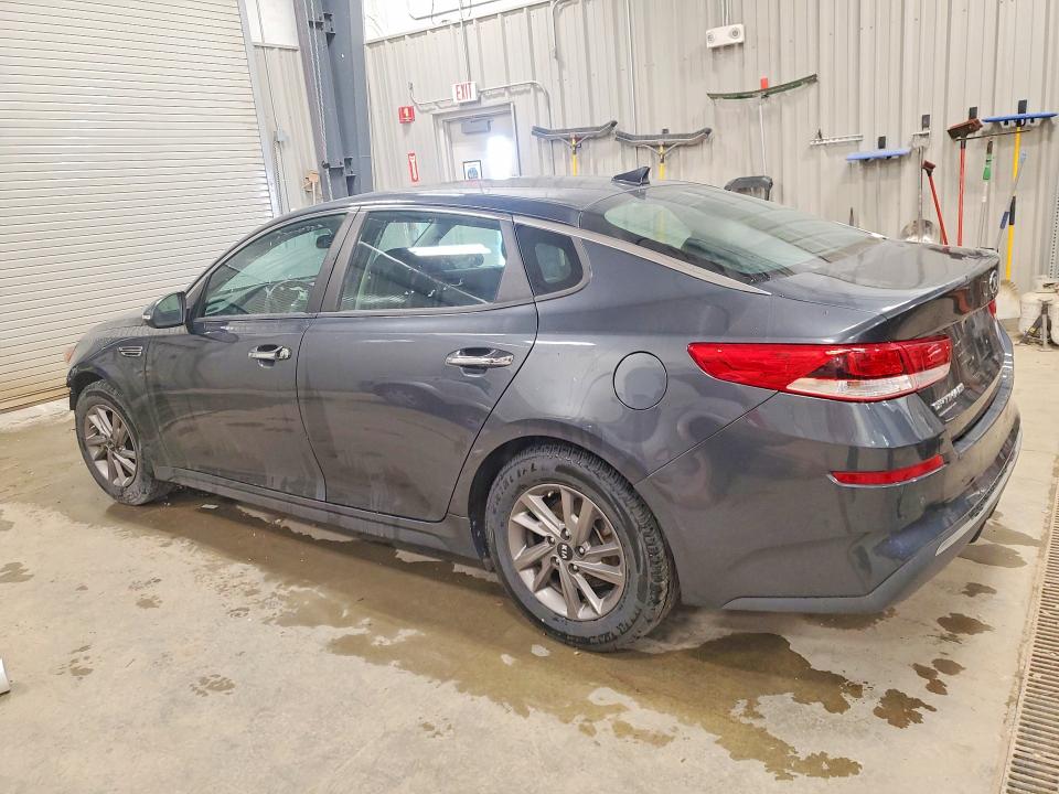 Снимка 2 от търг – 2020 KIA OPTIMA с VIN 5XXGT4L36LG392763