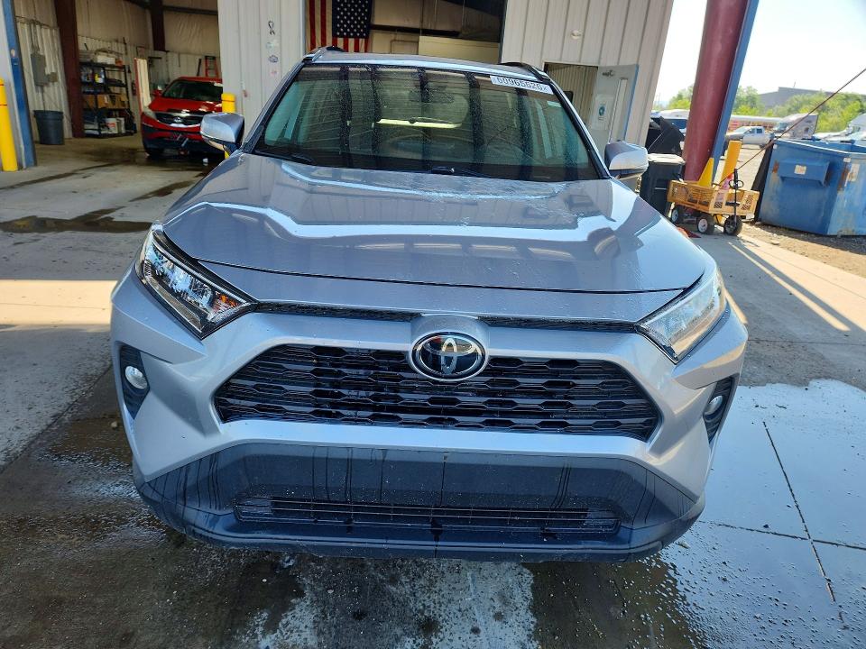 Photo 5 from auction – 2019 TOYOTA RAV4 with VIN 2T3P1RFVXKW024548