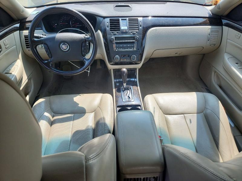Zdjęcie 8 z aukcji – 2011 CADILLAC DTS z VIN 1G6KD5E62BU129119
