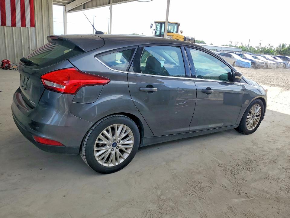 Photo 3 from auction – 2017 FORD FOCUS with VIN 1FADP3N24HL230276