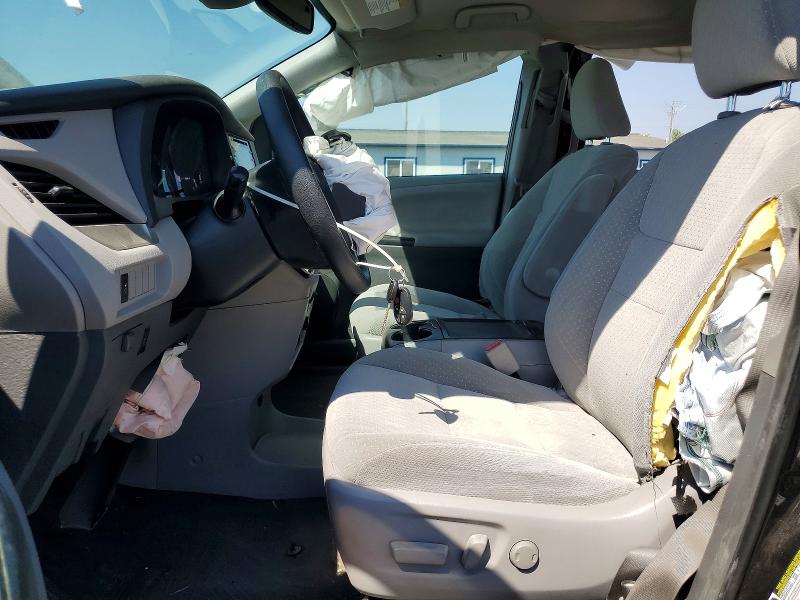 Photo 7 from auction – 2018 TOYOTA SIENNA with VIN 5TDJZ3DC0JS207101