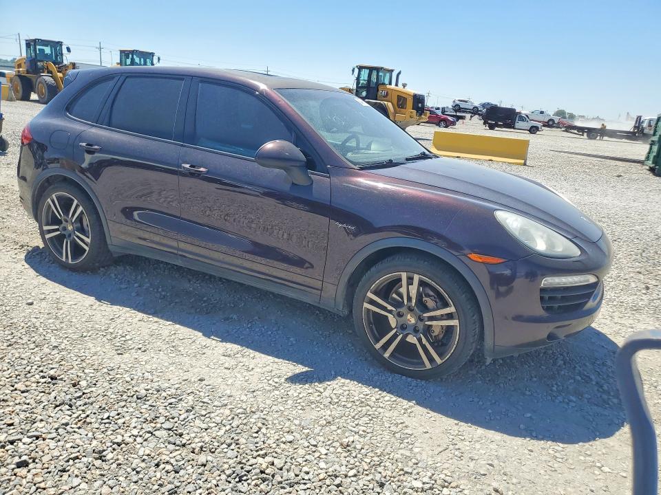 Photo 4 from auction – 2012 PORSCHE CAYENNE with VIN WP1AE2A21CLA90469