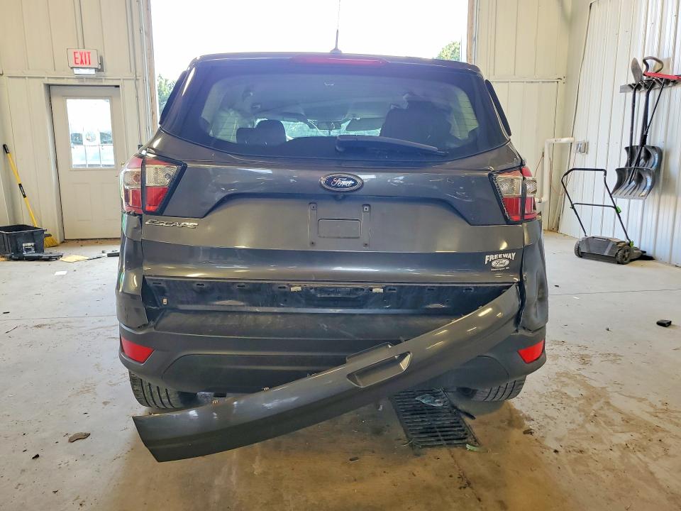Photo 6 from auction – 2018 FORD ESCAPE with VIN 1FMCU0F70JUC94978