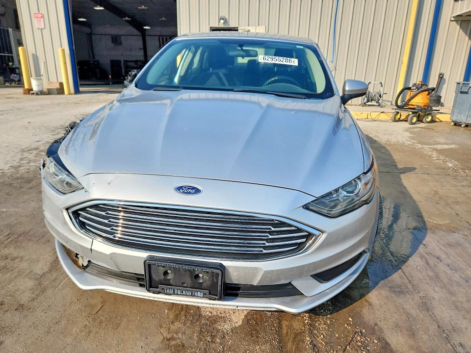 Photo 5 from auction – 2018 FORD FUSION with VIN 3FA6P0LUXJR218216