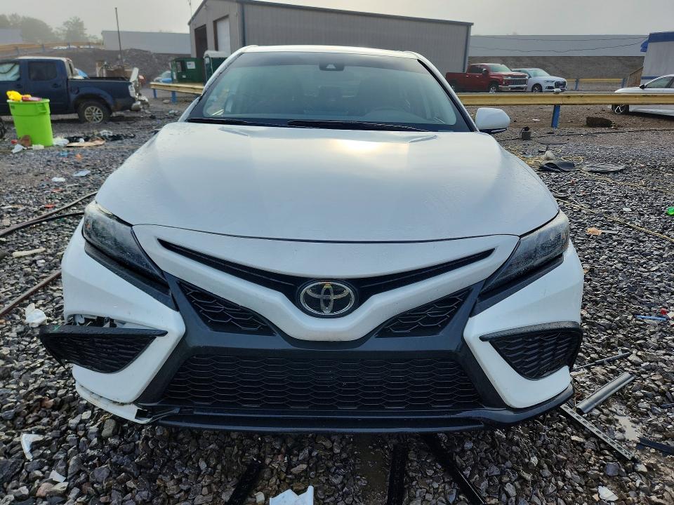 Photo 5 from auction – 2023 TOYOTA CAMRY with VIN 4T1G11AK2PU173938