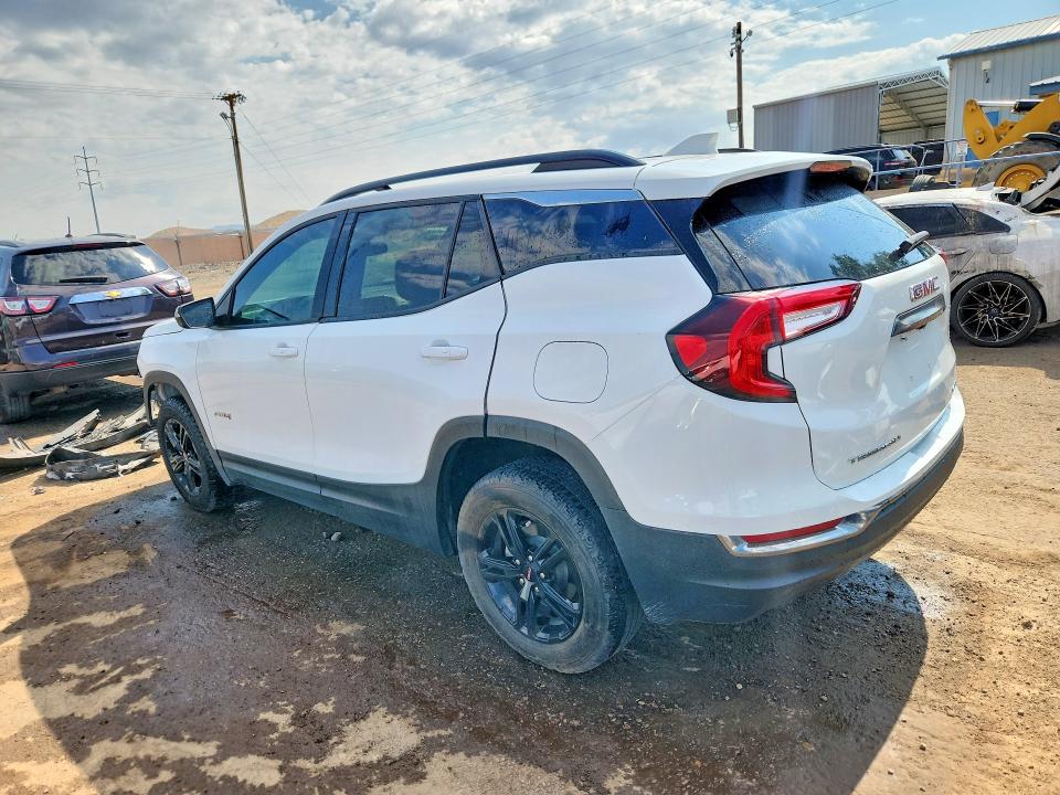Photo 2 from auction – 2022 GMC TERRAIN with VIN 3GKALYEV4NL248894