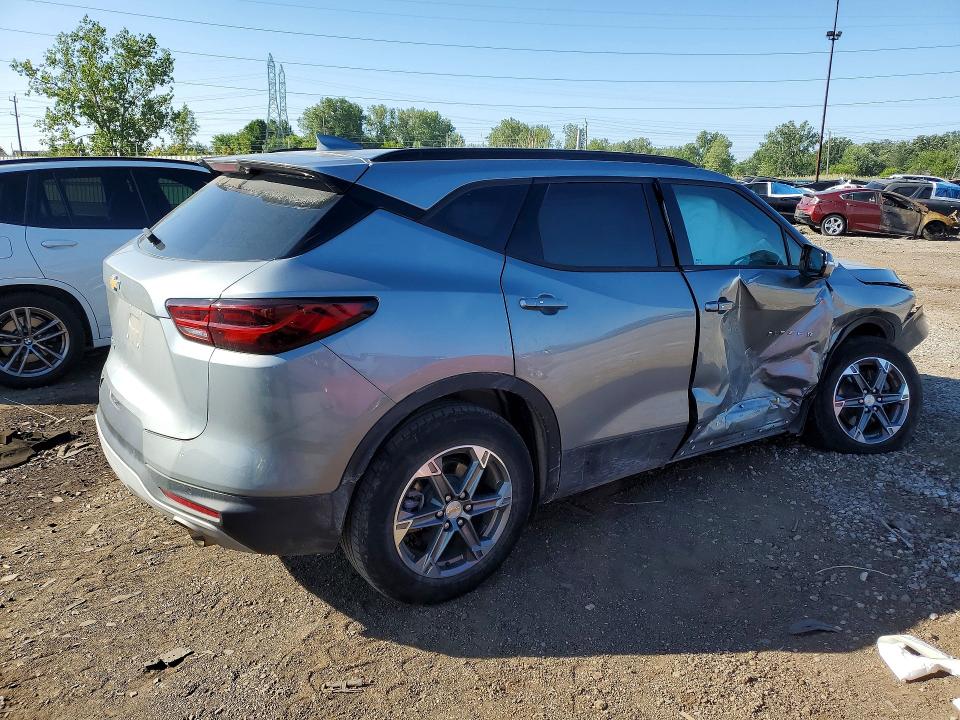 Photo 3 from auction – 2024 CHEVROLET BLAZER with VIN 3GNKBDRS6RS176191