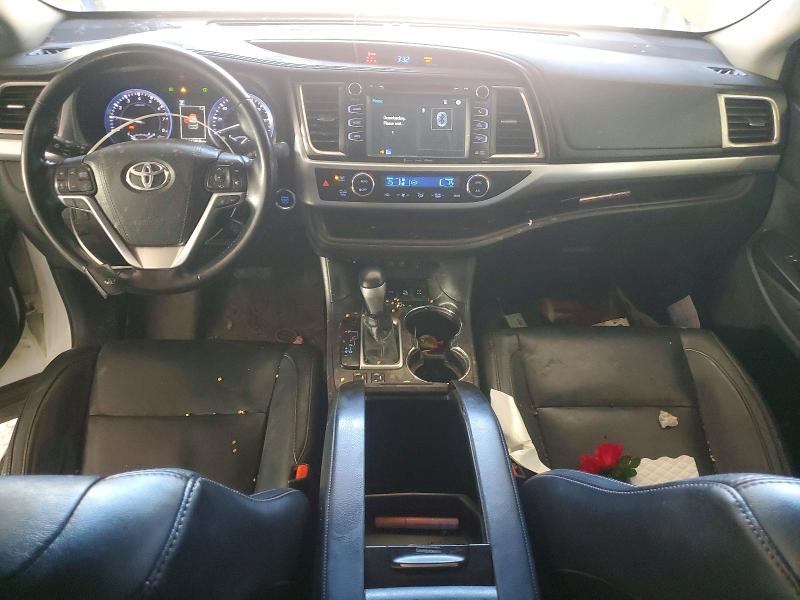 Снимка 8 от търг – 2017 TOYOTA HIGHLANDER с VIN 5TDJZRFH8HS517891