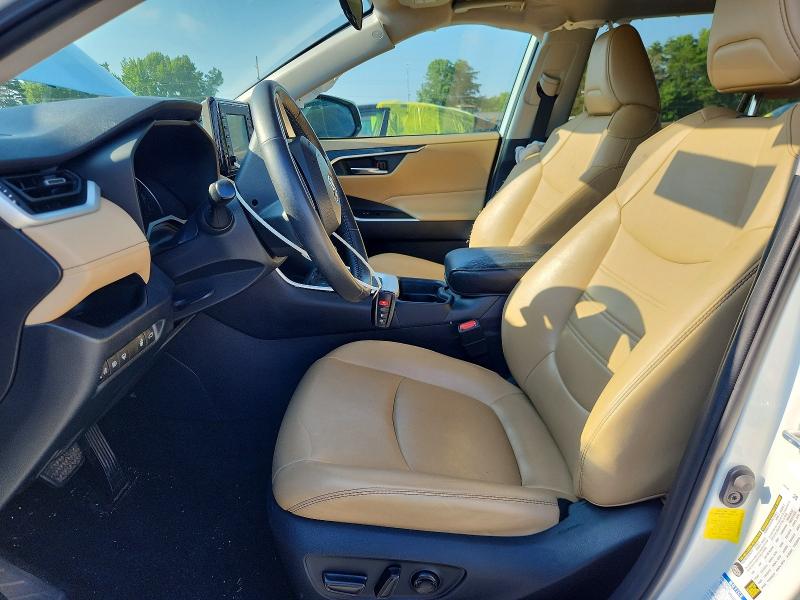 Photo 7 from auction – 2020 TOYOTA RAV4 with VIN 2T3A1RFV4LC070658