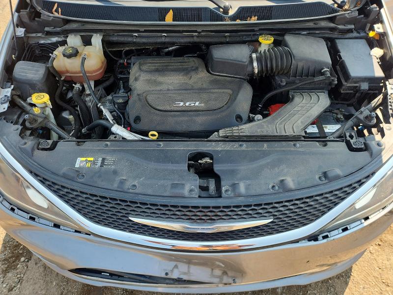 Photo 12 from auction – 2017 CHRYSLER PACIFICA with VIN 2C4RC1BG9HR668556