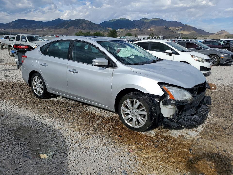 Photo 4 from auction – 2015 NISSAN SENTRA with VIN 3N1AB7AP1FY242378