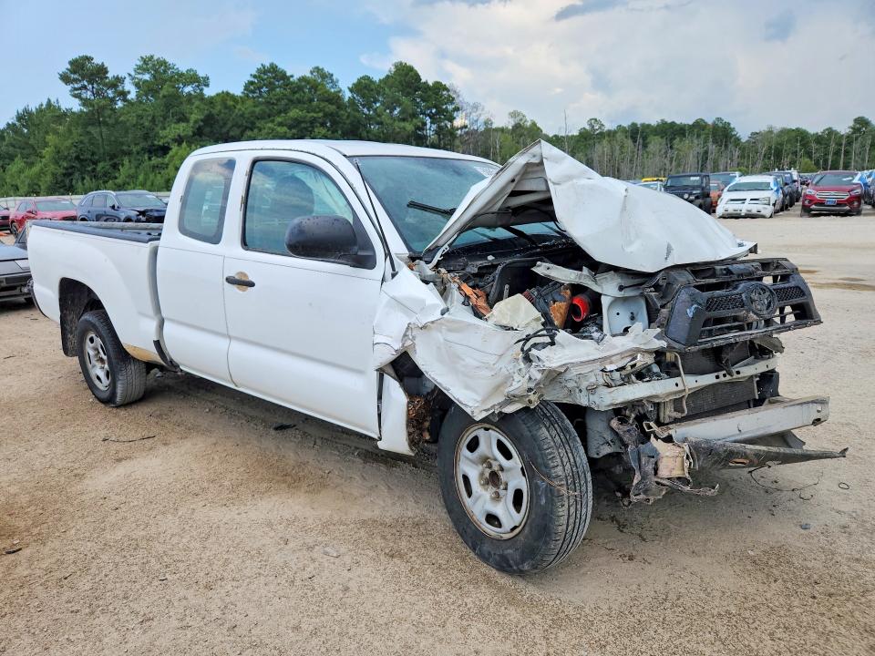Photo 4 from auction – 2015 TOYOTA TACOMA with VIN 5TFTX4CN4FX047622