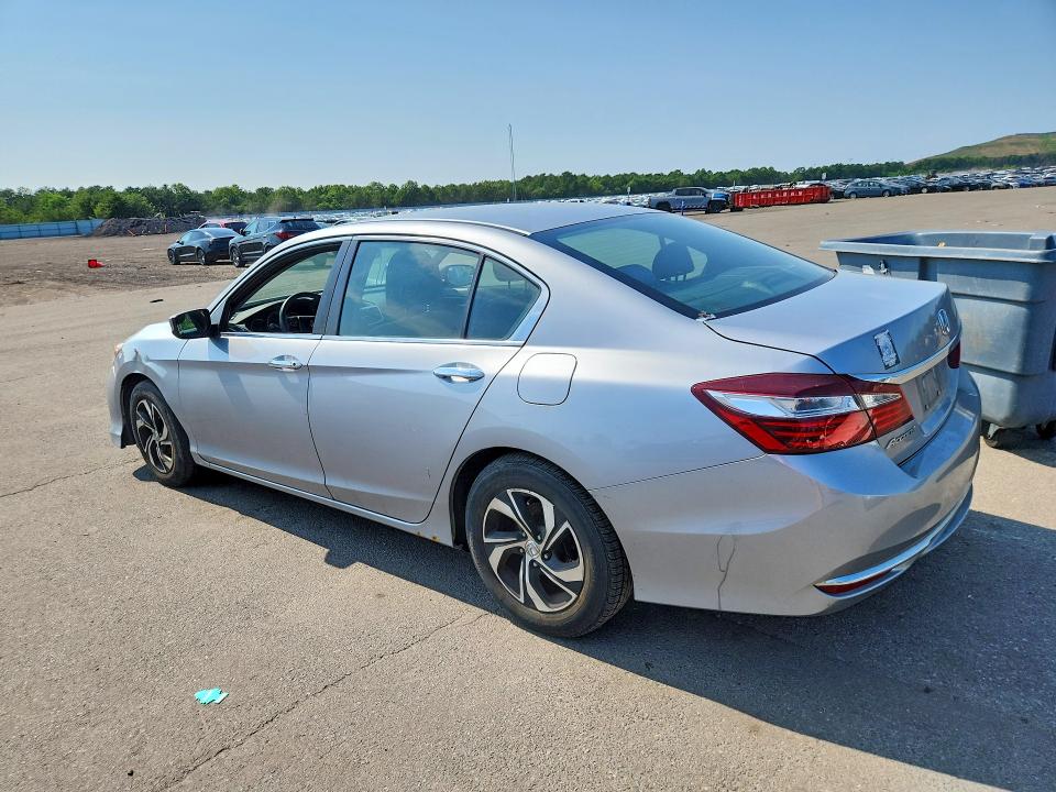 Photo 2 from auction – 2016 HONDA ACCORD with VIN 1HGCR2F34GA185255