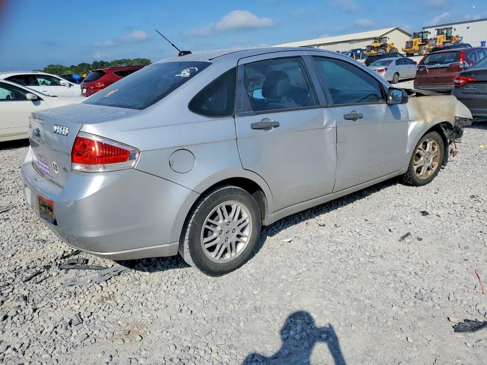 Photo 3 from auction – 2010 FORD FOCUS with VIN 1FAHP3FN4AW222547