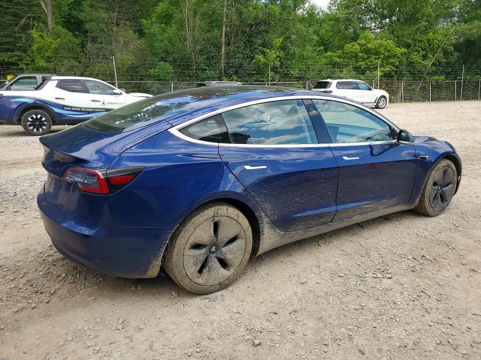 Photo 3 from auction – 2018 TESLA MODEL 3 with VIN 5YJ3E1EA0JF041950