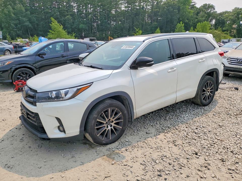Zdjęcie 1 z aukcji – 2017 TOYOTA HIGHLANDER z VIN 5TDJZRFH3HS517684