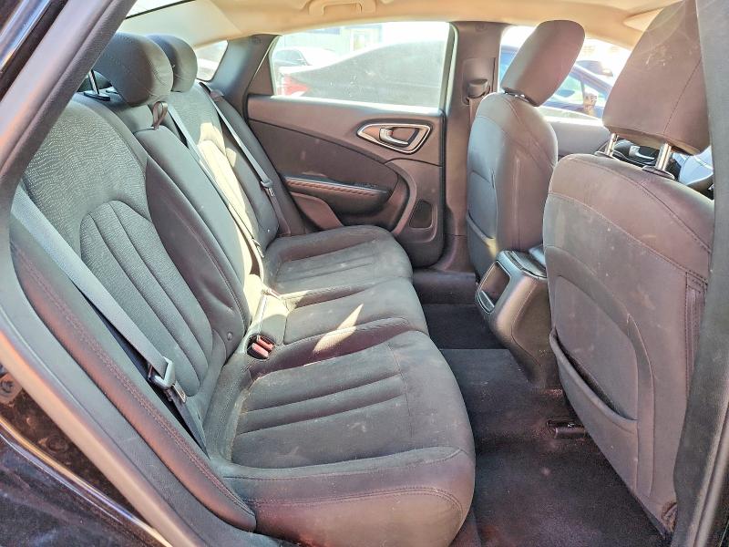 Photo 10 from auction – 2015 CHRYSLER 200 with VIN 1C3CCCAB3FN695743