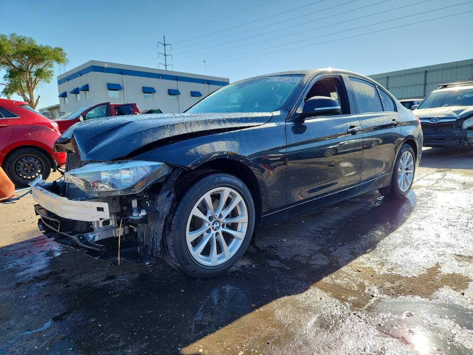 BMW 320 2017 z numerem VIN WBA8E1G33HNU18266 - Zdjęcie z aukcji