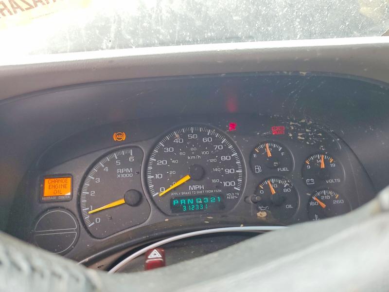 Photo 9 from auction – 1999 CHEVROLET SILVERADO with VIN 2GCEK19T8X1212856