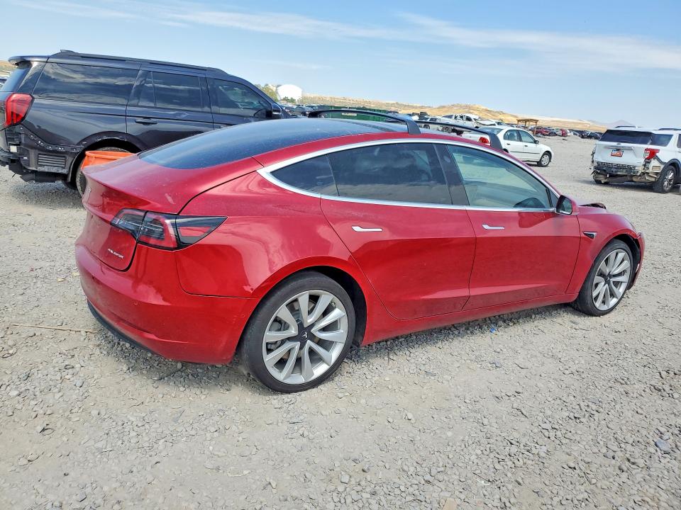 Photo 3 from auction – 2018 TESLA MODEL 3 with VIN 5YJ3E1EB4JF091484