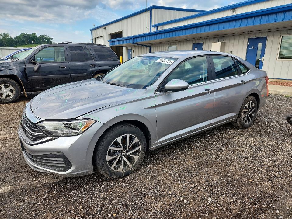 Photo 1 from auction – 2022 VOLKSWAGEN JETTA with VIN 3VWCM7BU9NM005841