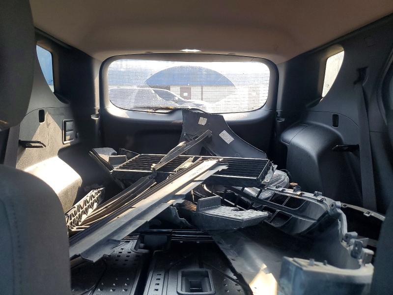 Photo 10 from auction – 2018 CHEVROLET EQUINOX with VIN 2GNAXJEV1J6310507