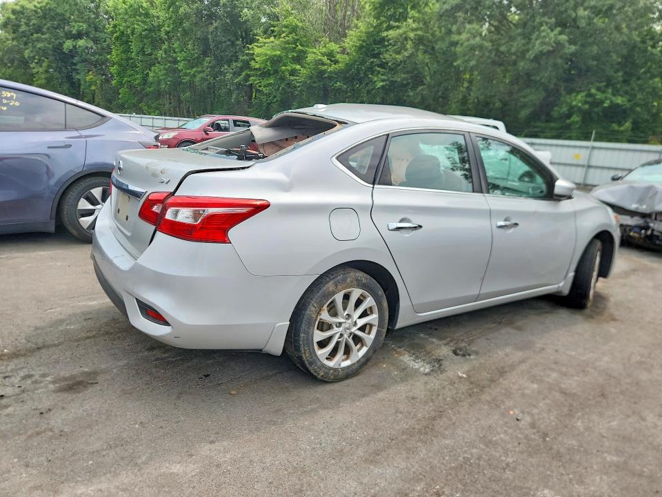 Photo 3 from auction – 2017 NISSAN SENTRA with VIN 3N1AB7AP9HY393715