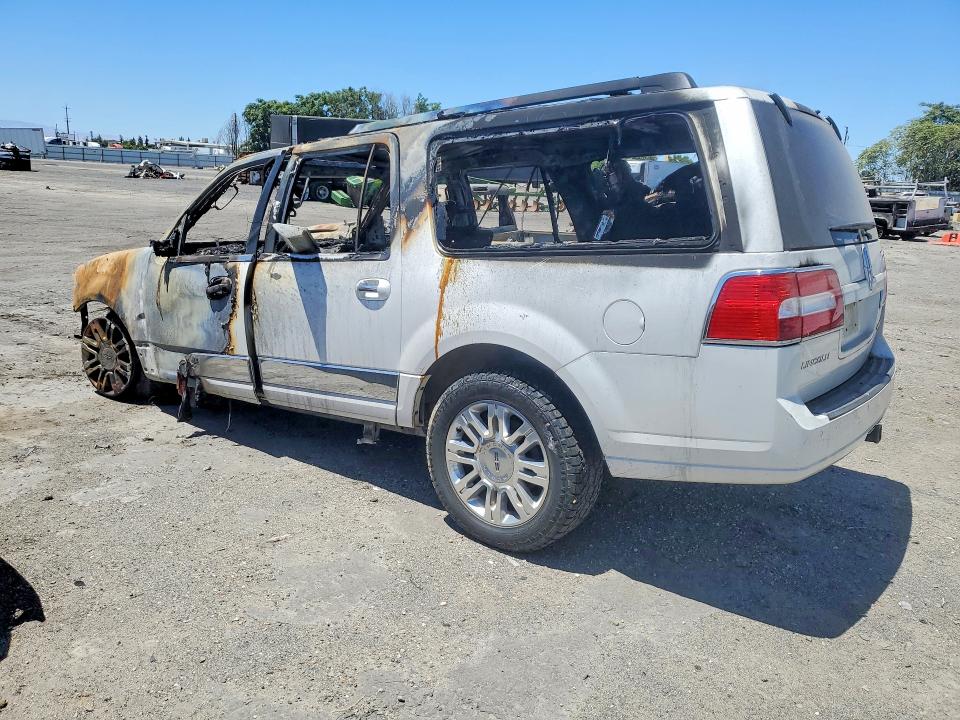 Снимка 2 от търг – 2014 LINCOLN NAVIGATOR с VIN 5LMJJ3J53EEL00647