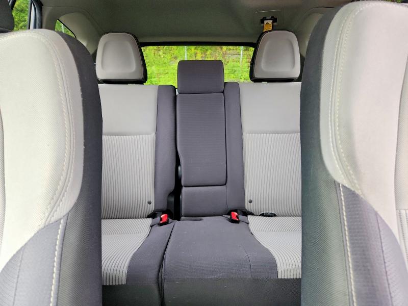 Photo 10 from auction – 2014 TOYOTA RAV4 with VIN JTMRFREV4ED071667