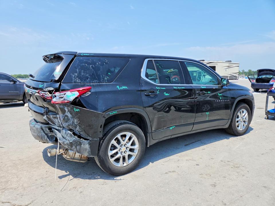 Photo 3 from auction – 2021 CHEVROLET TRAVERSE with VIN 1GNERFKW3MJ228839