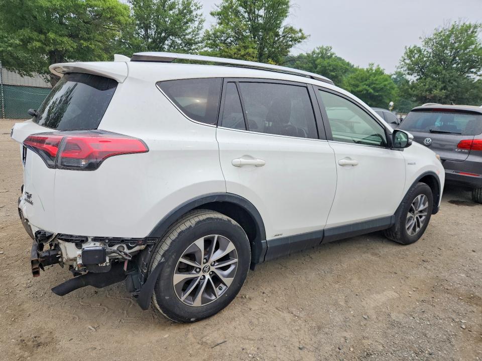 Photo 3 from auction – 2016 TOYOTA RAV4 HV with VIN JTMRJREV9GD017590