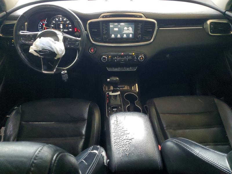 Photo 8 from auction – 2017 KIA SORENTO with VIN 5XYPHDA52HG313453