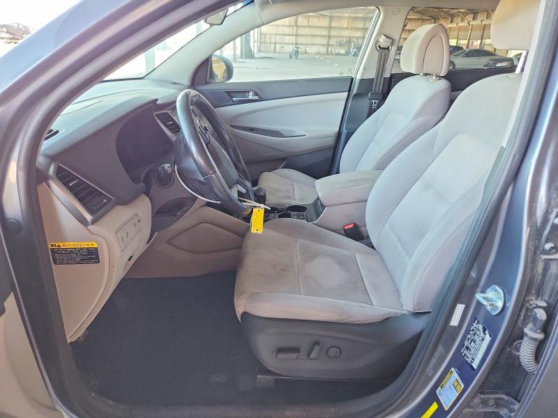 Photo 7 from auction – 2017 HYUNDAI TUCSON with VIN KM8J33A24HU524295