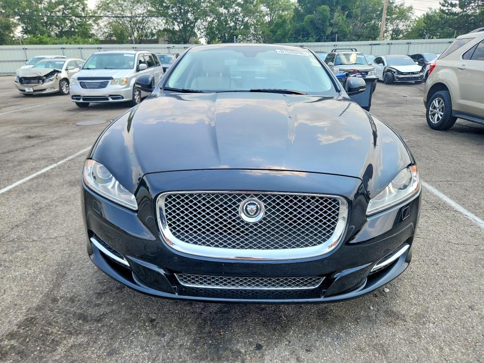 Photo 5 from auction – 2013 JAGUAR XJL with VIN SAJWJ2GD9D8V46042