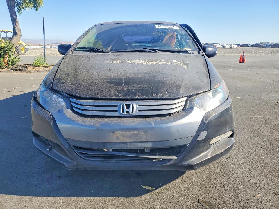 Photo 5 from auction – 2010 HONDA INSIGHT with VIN JHMZE2H70AS003930