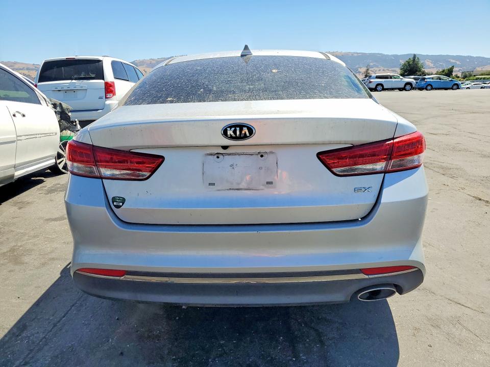 Photo 6 from auction – 2016 KIA OPTIMA with VIN 5XXGU4L35GG031236
