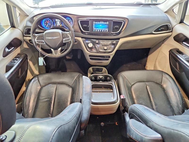 Photo 8 from auction – 2019 CHRYSLER PACIFICA with VIN 2C4RC1BG8KR650542