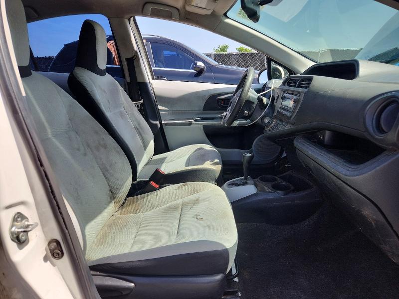 Photo 7 from auction – 2013 TOYOTA PRIUS C with VIN JTDKDTB35D1547951