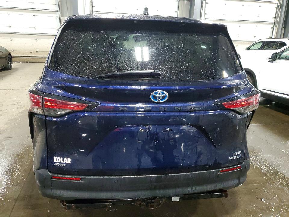 Photo 6 from auction – 2021 TOYOTA SIENNA with VIN 5TDYSKFC4MS017722