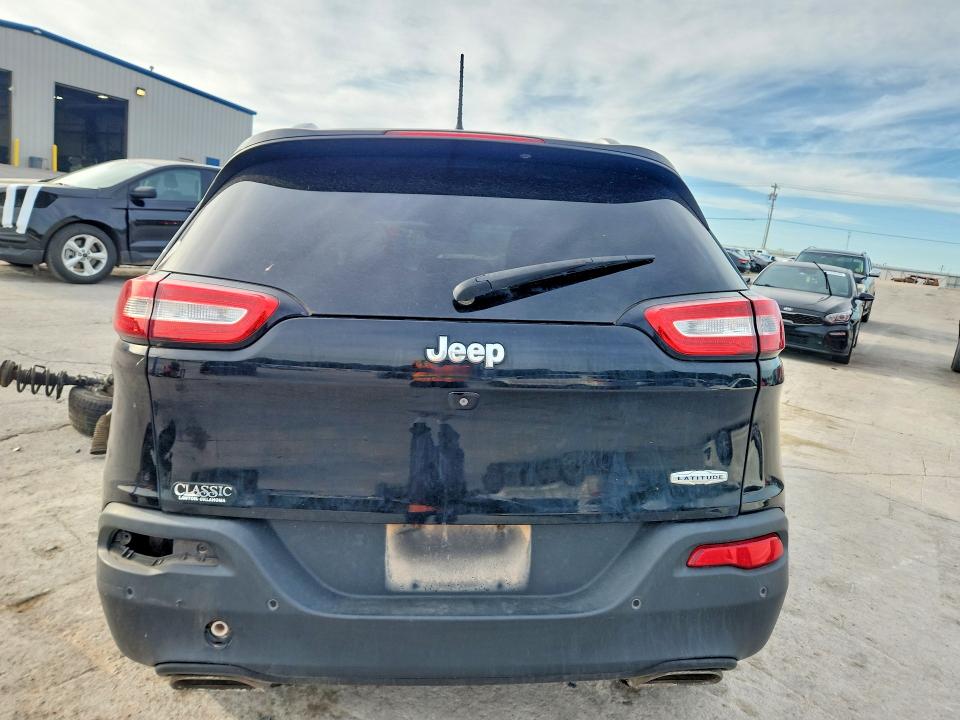 Photo 6 from auction – 2017 JEEP CHEROKEE with VIN 1C4PJLCS8HW641349