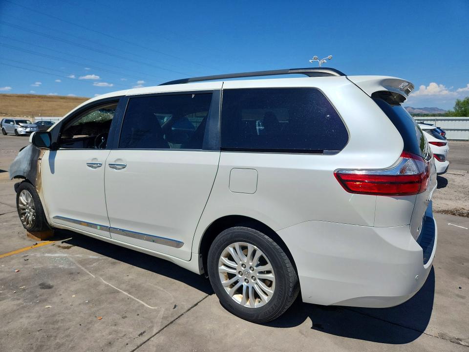 Photo 2 from auction – 2016 TOYOTA SIENNA with VIN 5TDYK3DC8GS747565