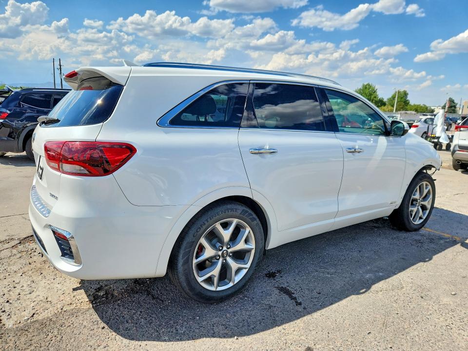 Photo 3 from auction – 2019 KIA SORENTO with VIN 5XYPKDA5XKG503414