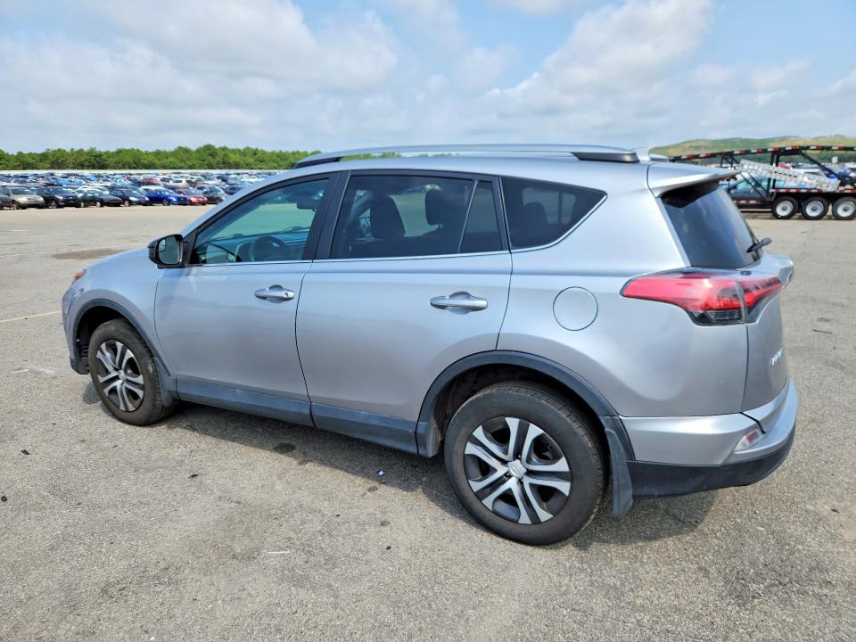 Photo 2 from auction – 2018 TOYOTA RAV4 with VIN 2T3BFREV0JW744386