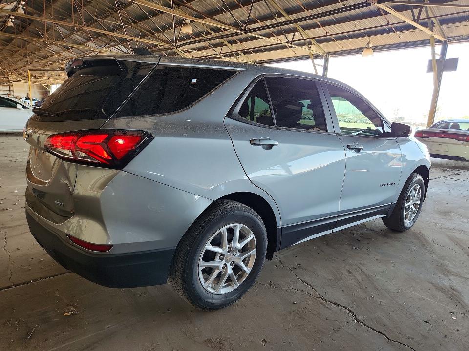 Photo 3 from auction – 2024 CHEVROLET EQUINOX with VIN 3GNAXSEG1RL199195