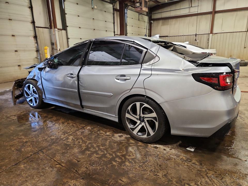 Photo 2 from auction – 2022 SUBARU LEGACY with VIN 4S3BWGN69N3010173